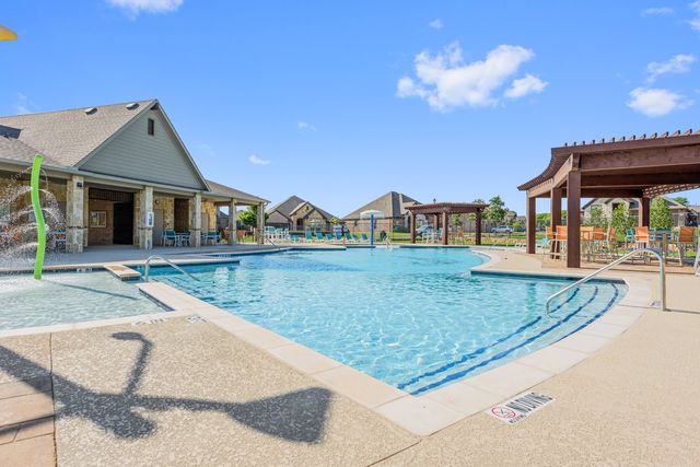 1005 Ashcroft Lane, Justin, TX 76247