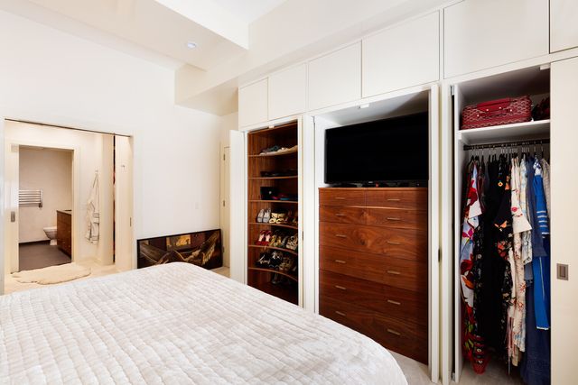 15 Broad St Apt 1512, New York City, NY 10005