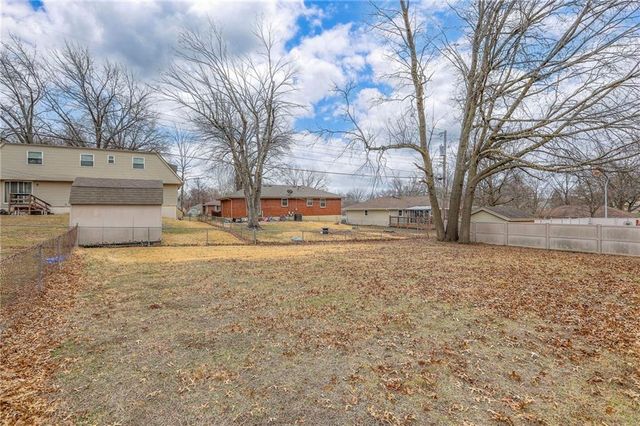 803 N Yuma Avenue, Independence, MO 64056