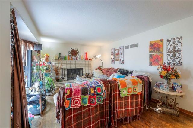 803 N Yuma Avenue, Independence, MO 64056