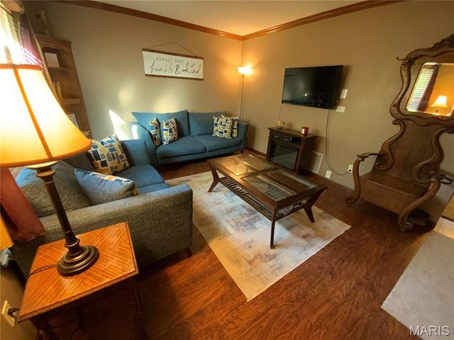 1681 Florine Boulevard A, St Charles, MO 63303