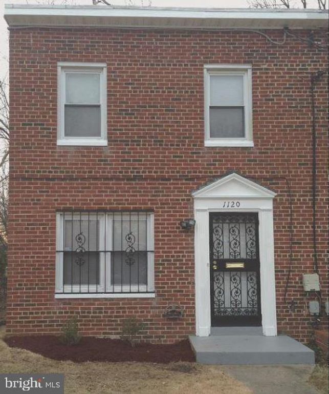 1120 CARRINGTON AVE, Capitol Heights, MD 20743
