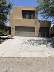 1460 N Darlene Place, Vail, AZ 85641