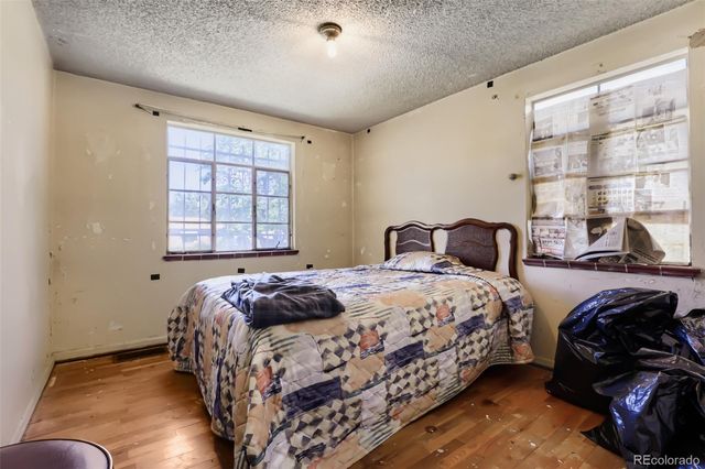 3058 Ivanhoe Street, Denver, CO 80207