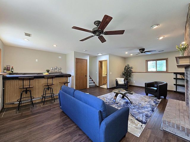 1309 S Indiana AVENUE, West Bend, WI 53095