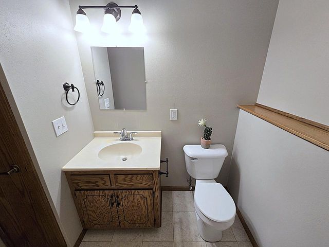 1309 S Indiana AVENUE, West Bend, WI 53095