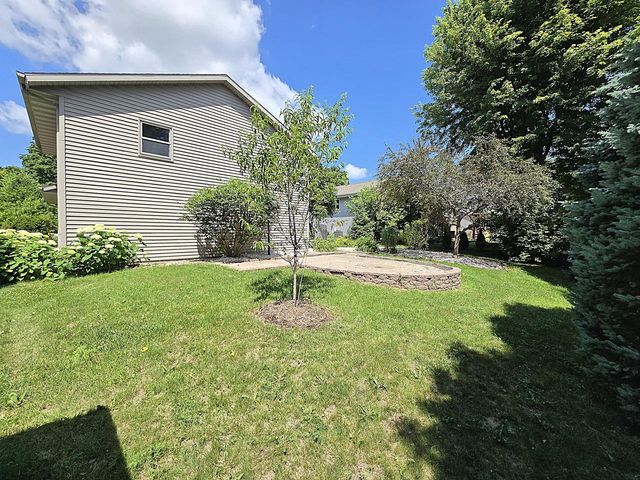 1309 S Indiana AVENUE, West Bend, WI 53095
