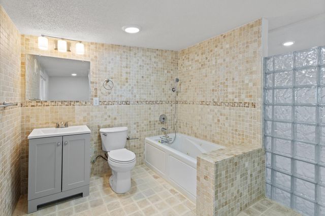 3934 Washburn Avenue N, Minneapolis, MN 55412