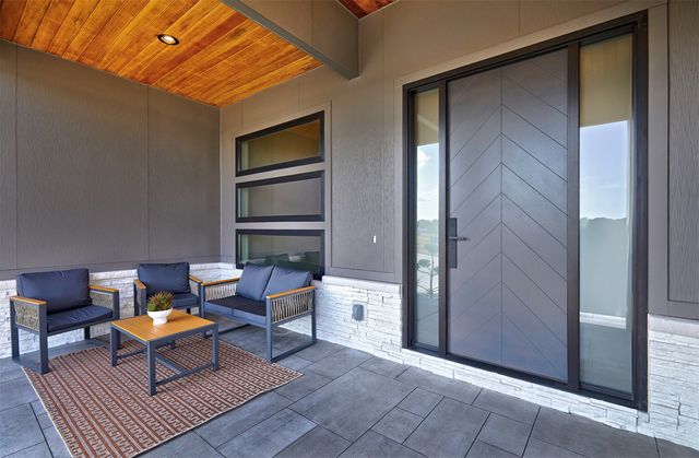 12025 Meadow Springs Drive, Johnston, IA 50131