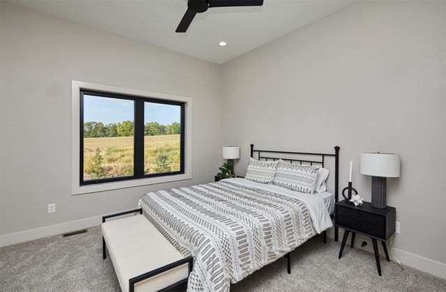 12025 Meadow Springs Drive, Johnston, IA 50131