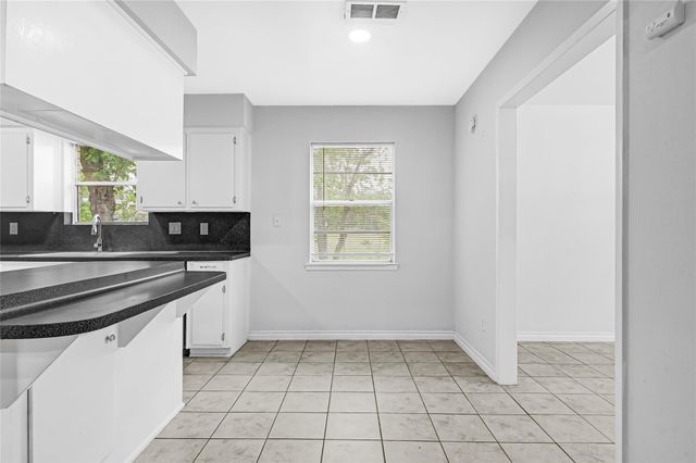 1014 Robinson Street, Alvin, TX 77511