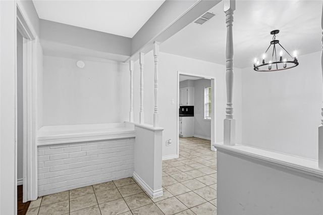 1014 Robinson Street, Alvin, TX 77511