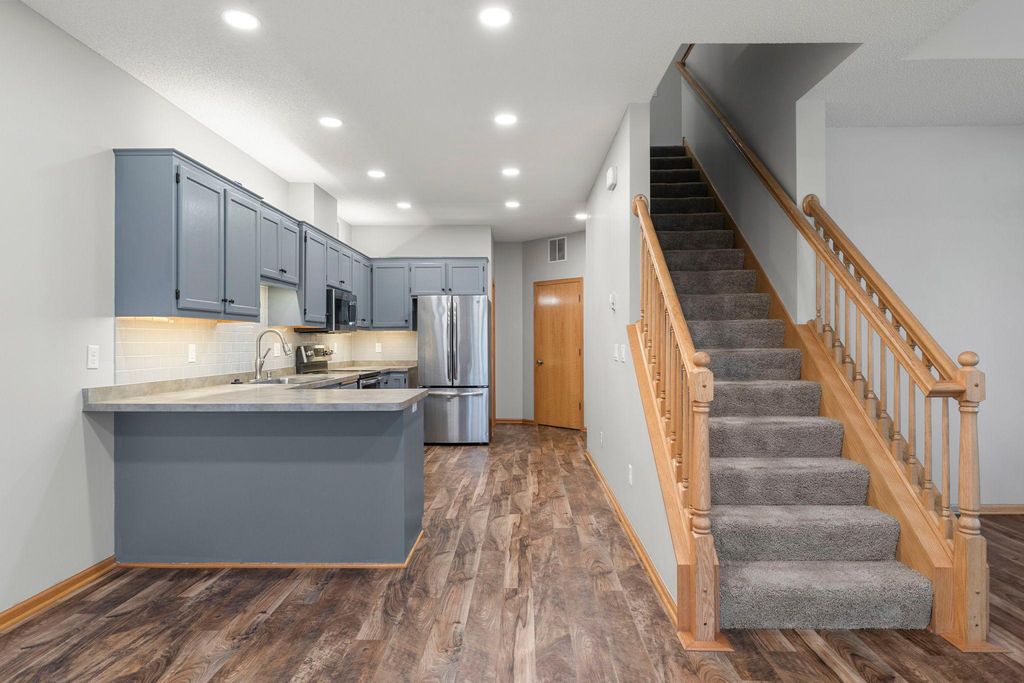 16925 Embers Avenue 1201, Farmington, MN 55024 — photo 5