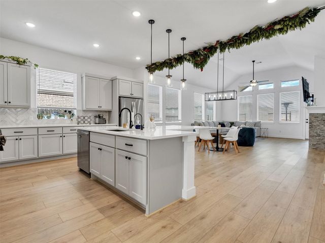 2211 Cherry Bridge Lane, Tomball, TX 77375