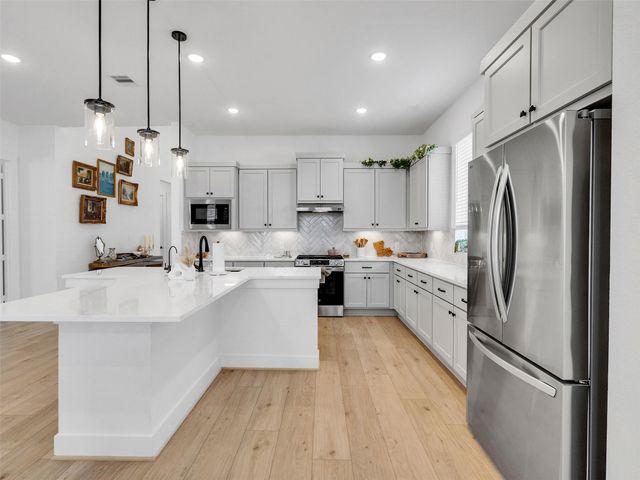2211 Cherry Bridge Lane, Tomball, TX 77375