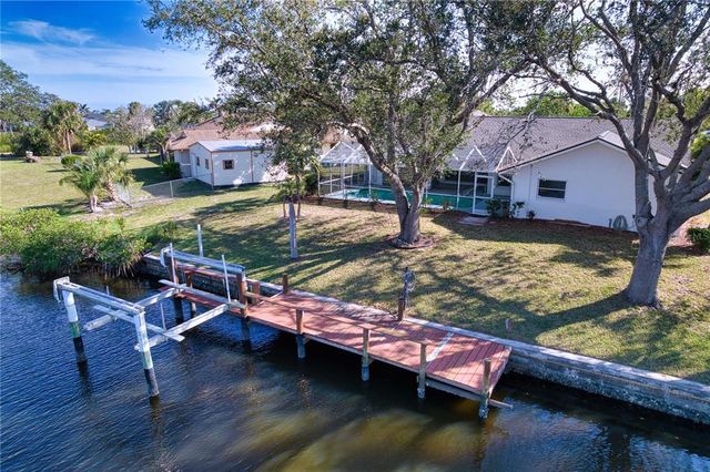 18576 ALPHONSE CIRCLE, Port Charlotte, FL 33948