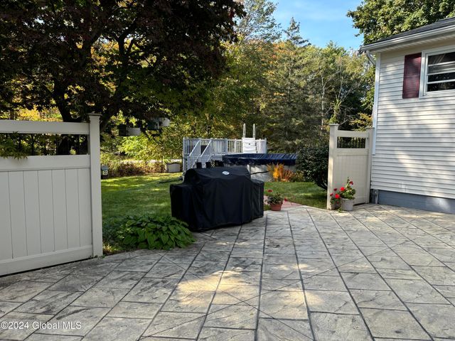 1 Compton Road, Clifton Park, NY 12065
