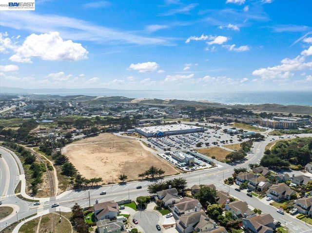 3261 Sand Dollar Ct, Marina, CA 93933