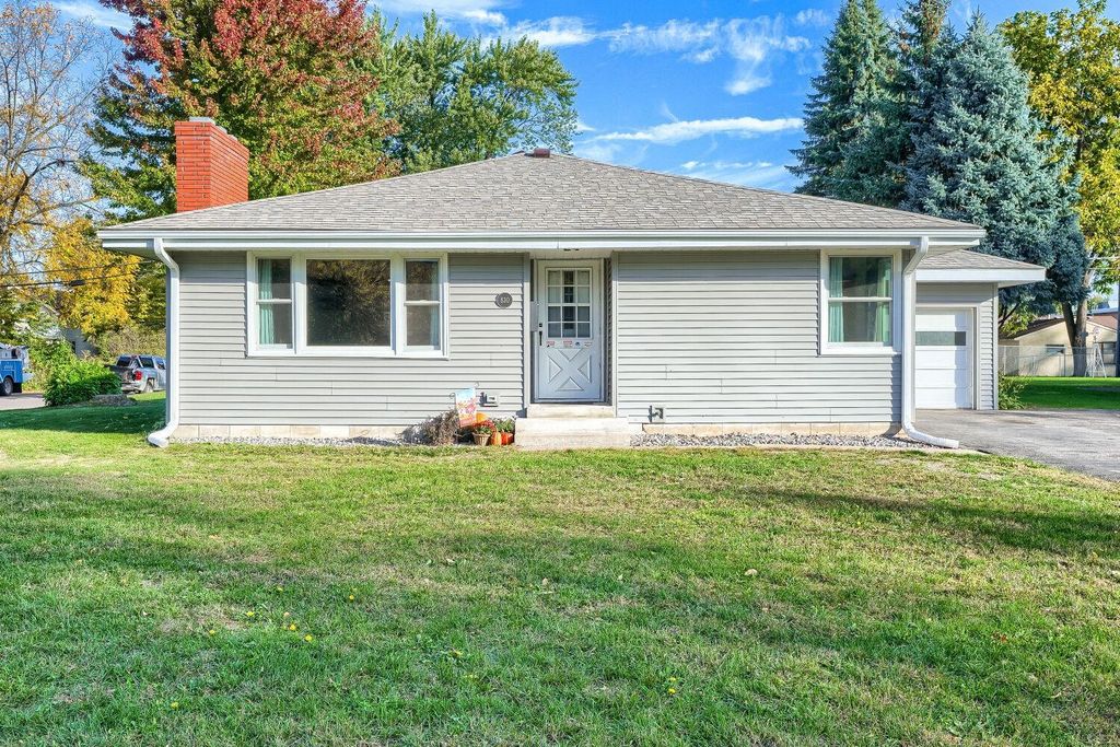 830 5th Street W, Hastings, MN 55033 — exterior