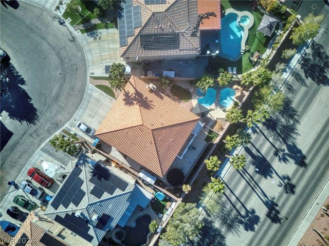 6784 Coronado Crest Avenue, Las Vegas, NV 89139