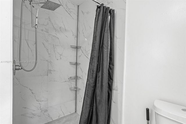 9251 Little River Blvd, Miami, FL 33147