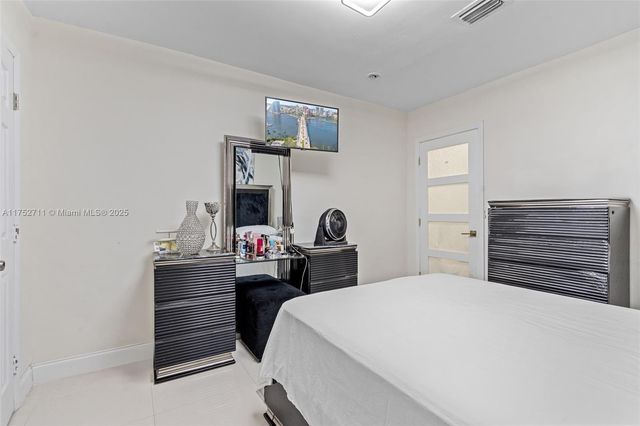 9251 Little River Blvd, Miami, FL 33147