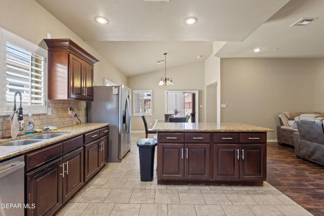 14689 HUNTERS GROVE Avenue, El Paso, TX 79938