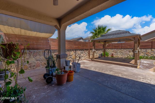14689 HUNTERS GROVE Avenue, El Paso, TX 79938