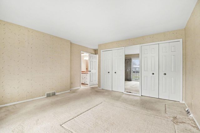 6349 Greenway Drive SE, Grand Rapids, MI 49546