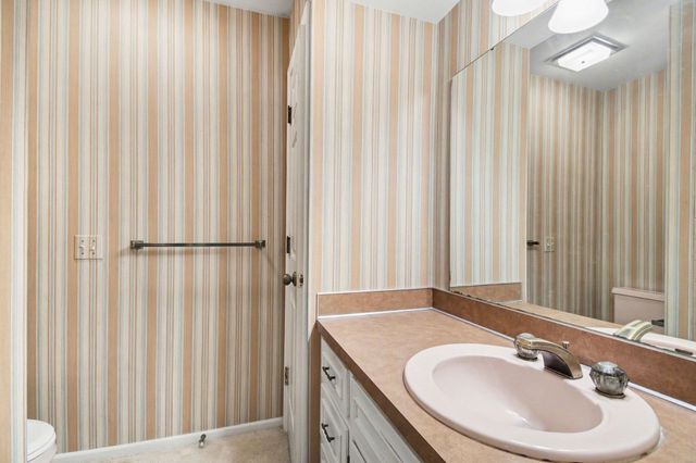 6349 Greenway Drive SE, Grand Rapids, MI 49546