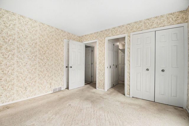 6349 Greenway Drive SE, Grand Rapids, MI 49546