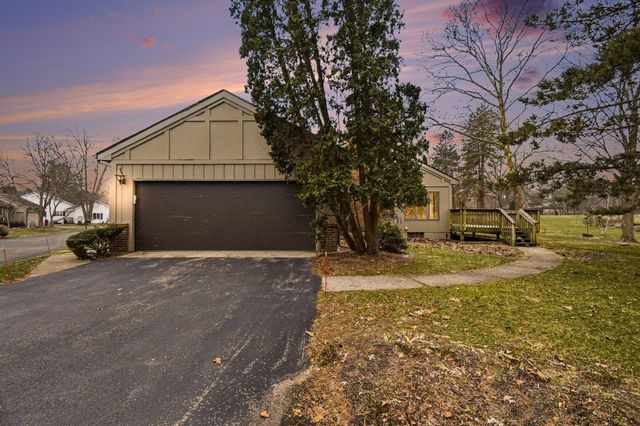 6349 Greenway Drive SE, Grand Rapids, MI 49546