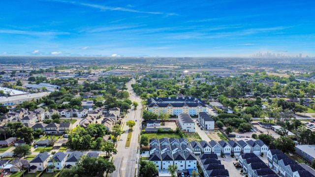 7731 Hammerly Boulevard, Houston, TX 77055