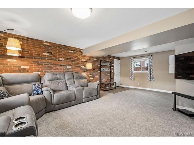 2846 S Quay Way, Denver, CO 80227