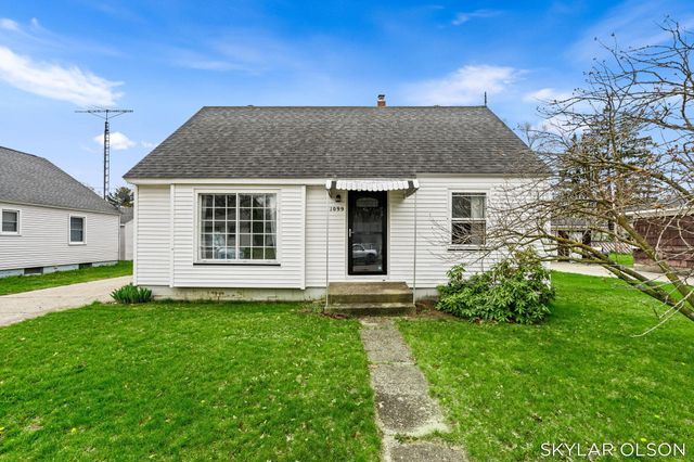1099 Francis Avenue, Muskegon, MI 49442