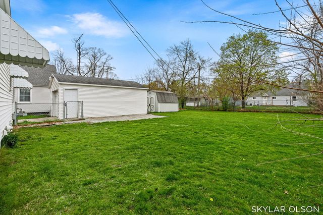 1099 Francis Avenue, Muskegon, MI 49442