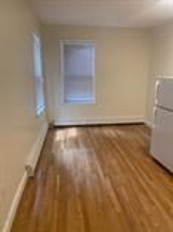 49 South Huntington 103, Boston, MA 02130