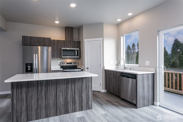 1817 Eastgate Loop, Ferndale, WA 98248