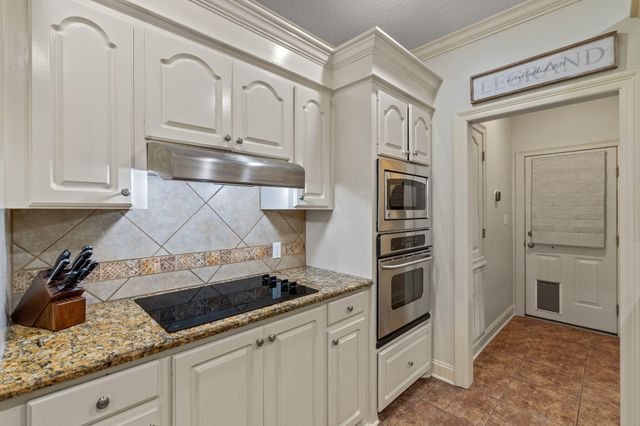 105 Morrell Cir., Hattiesburg, MS 39402