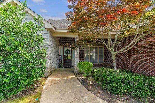 105 Morrell Cir., Hattiesburg, MS 39402