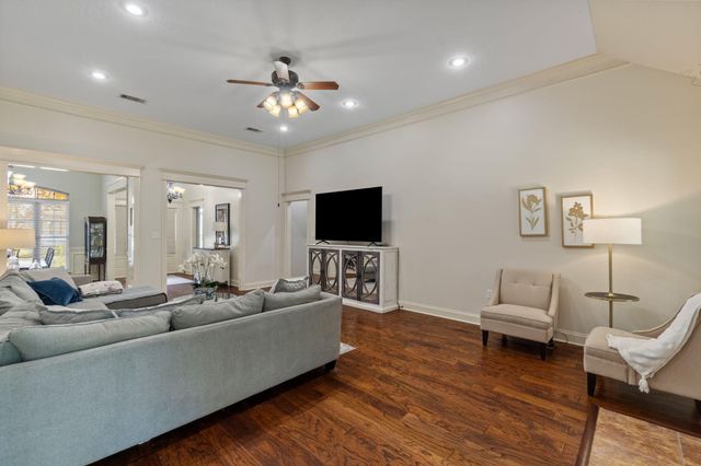 105 Morrell Cir., Hattiesburg, MS 39402