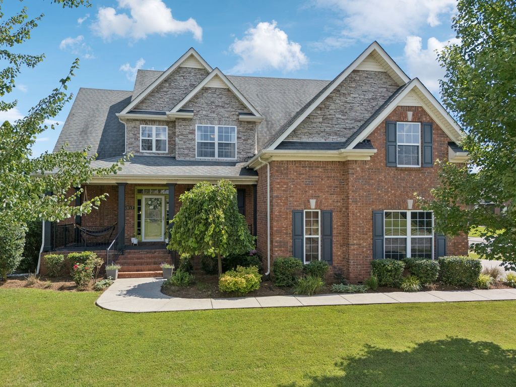 2819 Silver Springs Ct, Murfreesboro, TN 37128