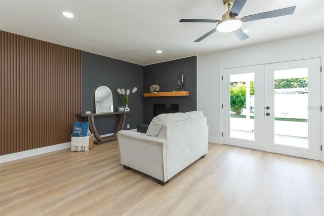 713 GRAND CIRCLE, Temple Terrace, FL 33617