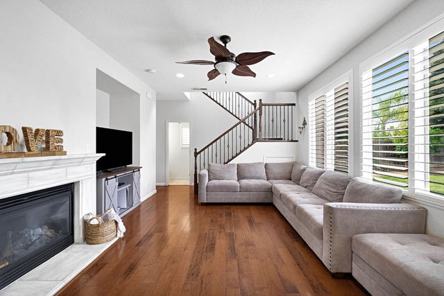 7382 E Fedora Avenue, Fresno, CA 93737
