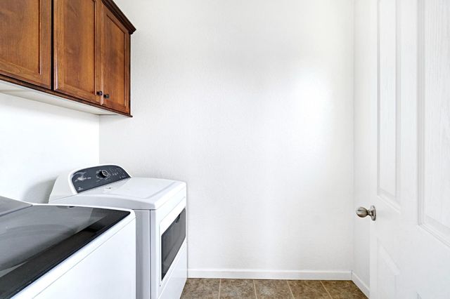 7382 E Fedora Avenue, Fresno, CA 93737