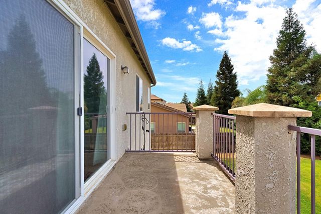 7382 E Fedora Avenue, Fresno, CA 93737