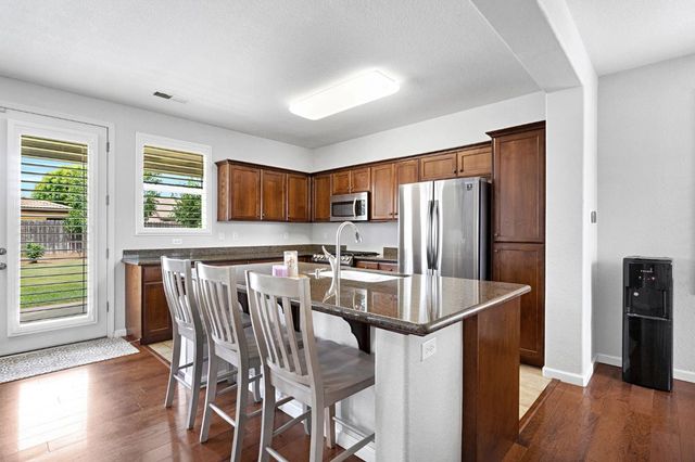 7382 E Fedora Avenue, Fresno, CA 93737