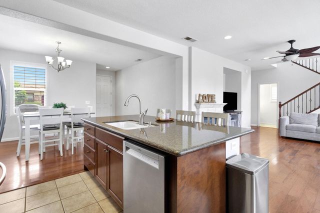 7382 E Fedora Avenue, Fresno, CA 93737