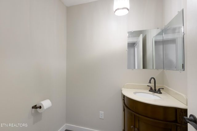 2624 Copeland St, Knoxville, TN 37917