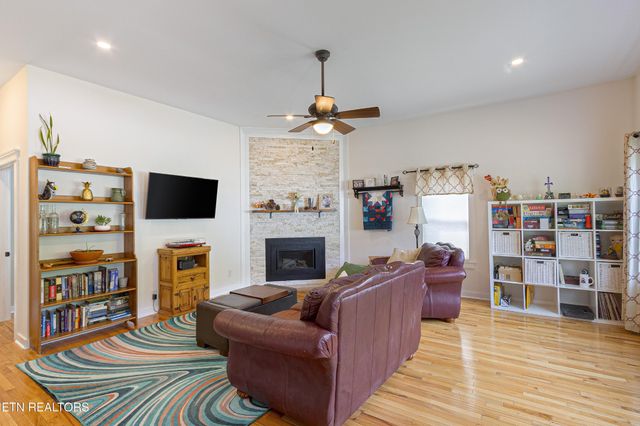 2624 Copeland St, Knoxville, TN 37917